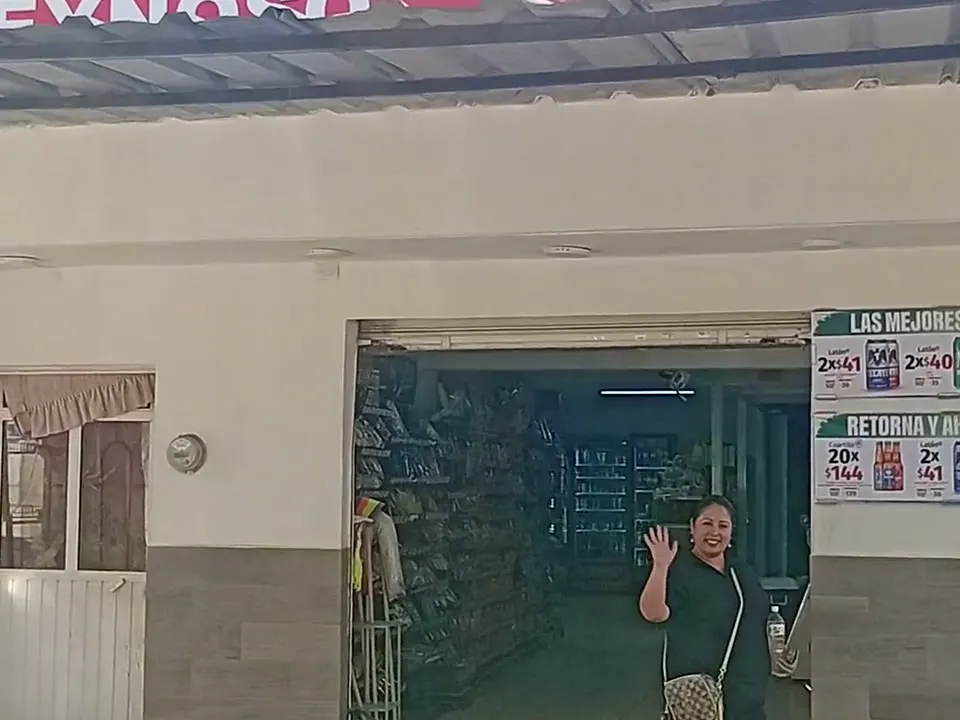 Tienda de abarrotes con su kit de punto de venta